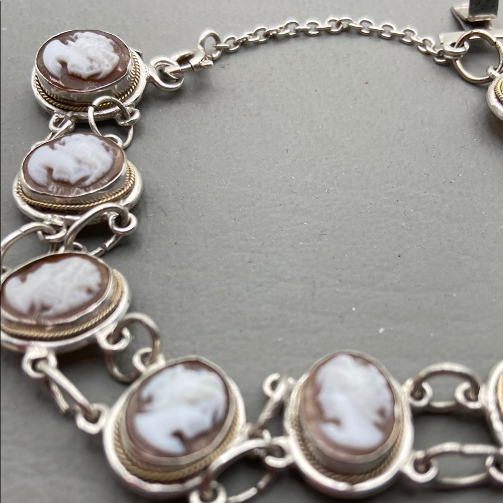 cameo station bracelet - Picture 2 of 4